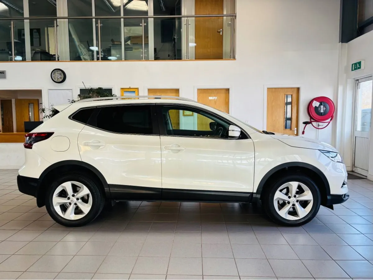 Nissan QASHQAI 1.5 DSL SE My20 4DR - Image 2