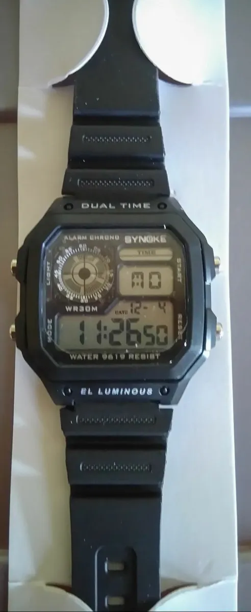 BLACK DIGITAL WATCH (BRAND NEW). - Image 1