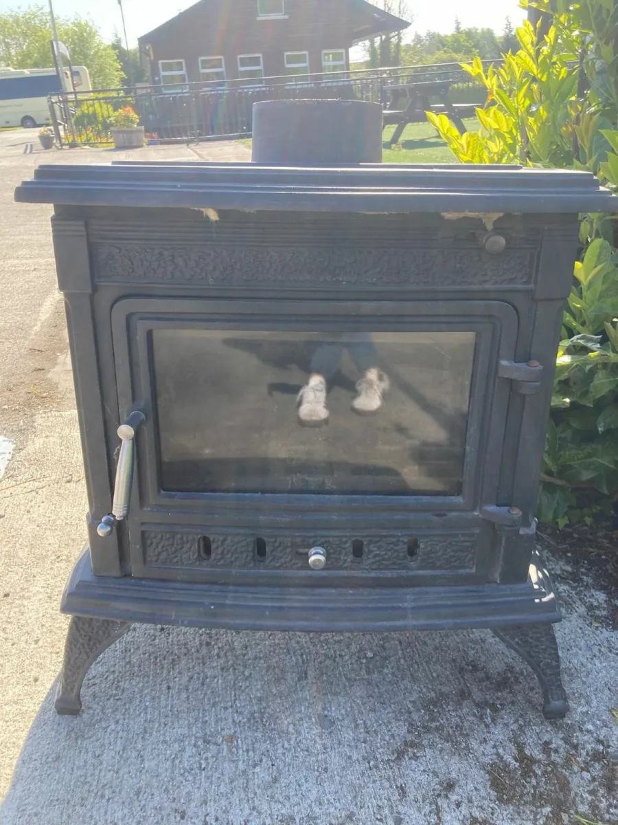 Stove - Image 1