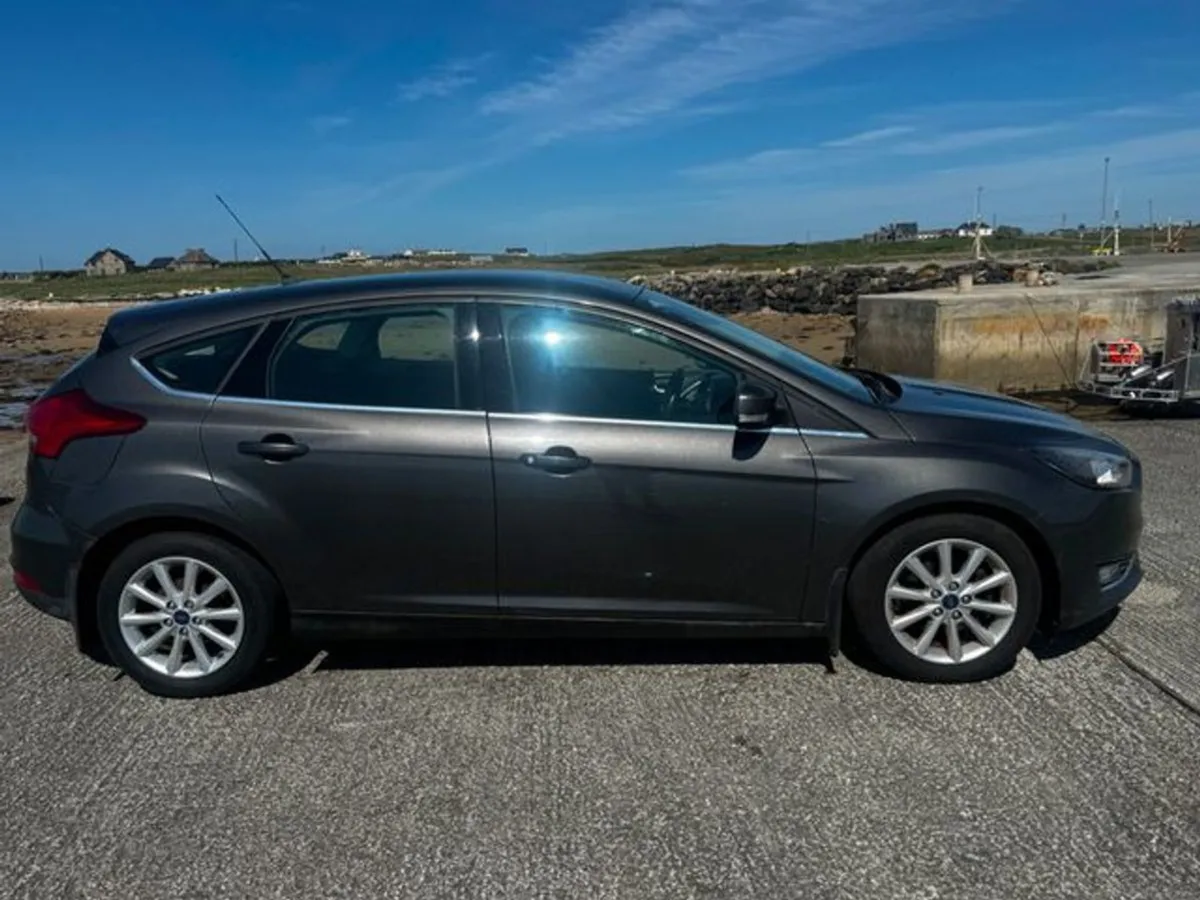 Ford Focus Titanium1.5td 95ps 6spd 4DR - Image 2
