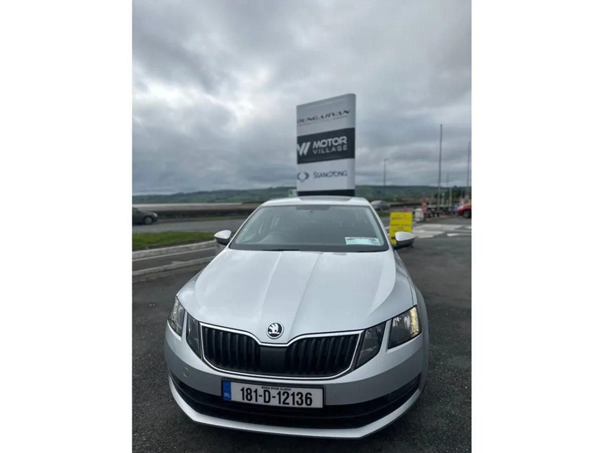 Skoda Octavia Ambition 1.6 TDI 115HP 4DR - Image 2