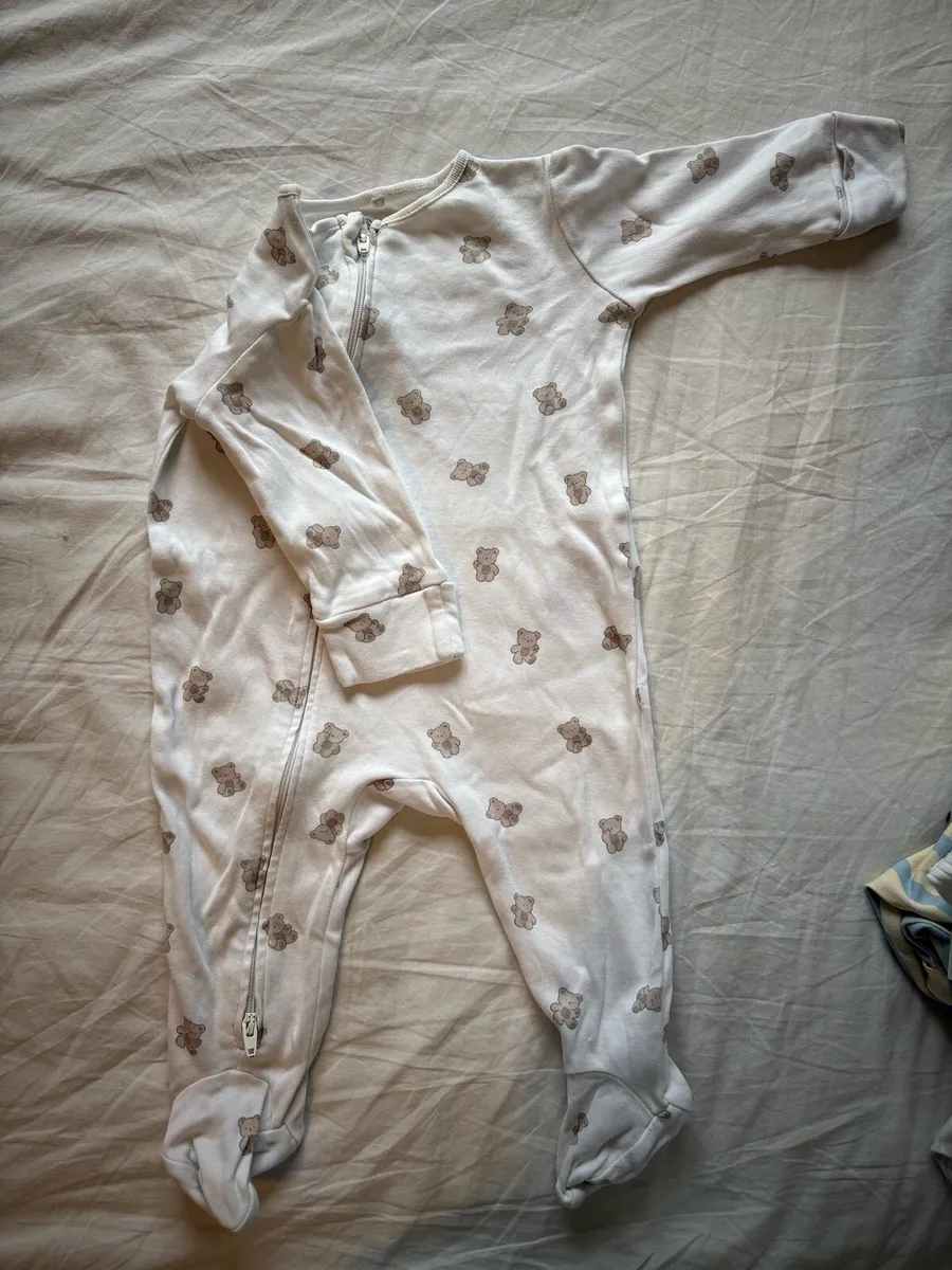 Baby grows (3-6 months) - Image 1