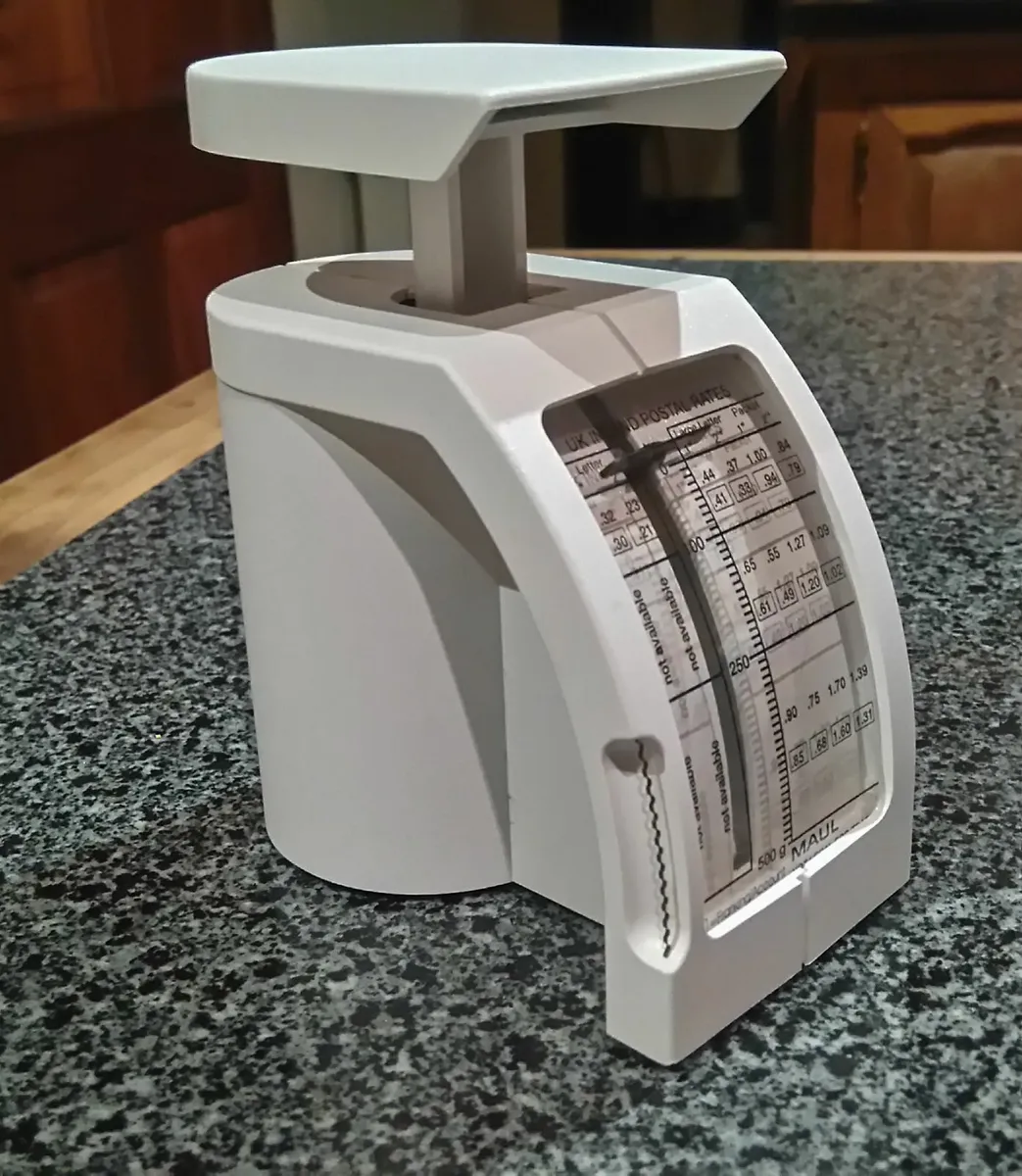 SMALL LETTER WEIGHING SCALES. - Image 2