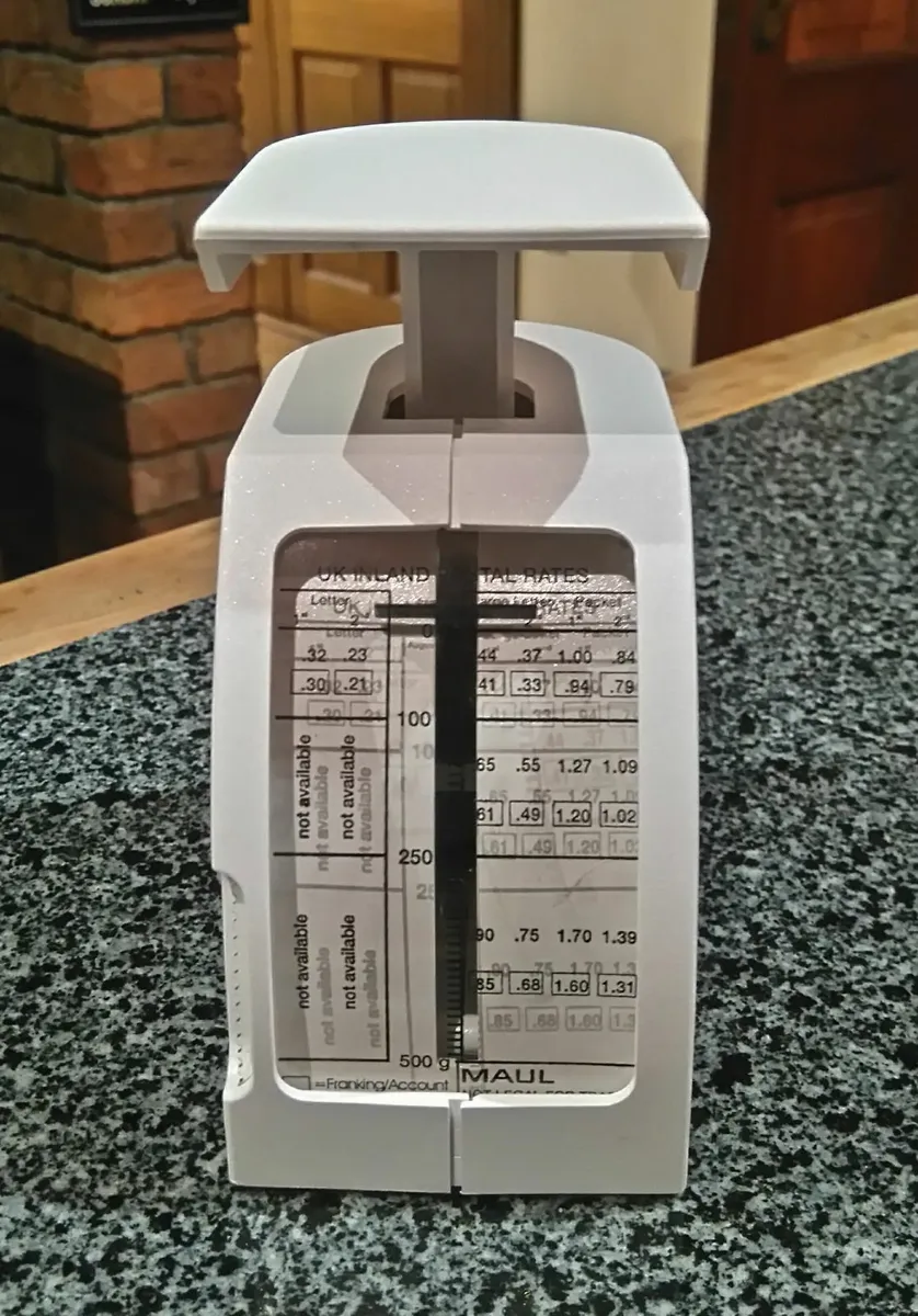 SMALL LETTER WEIGHING SCALES. - Image 3
