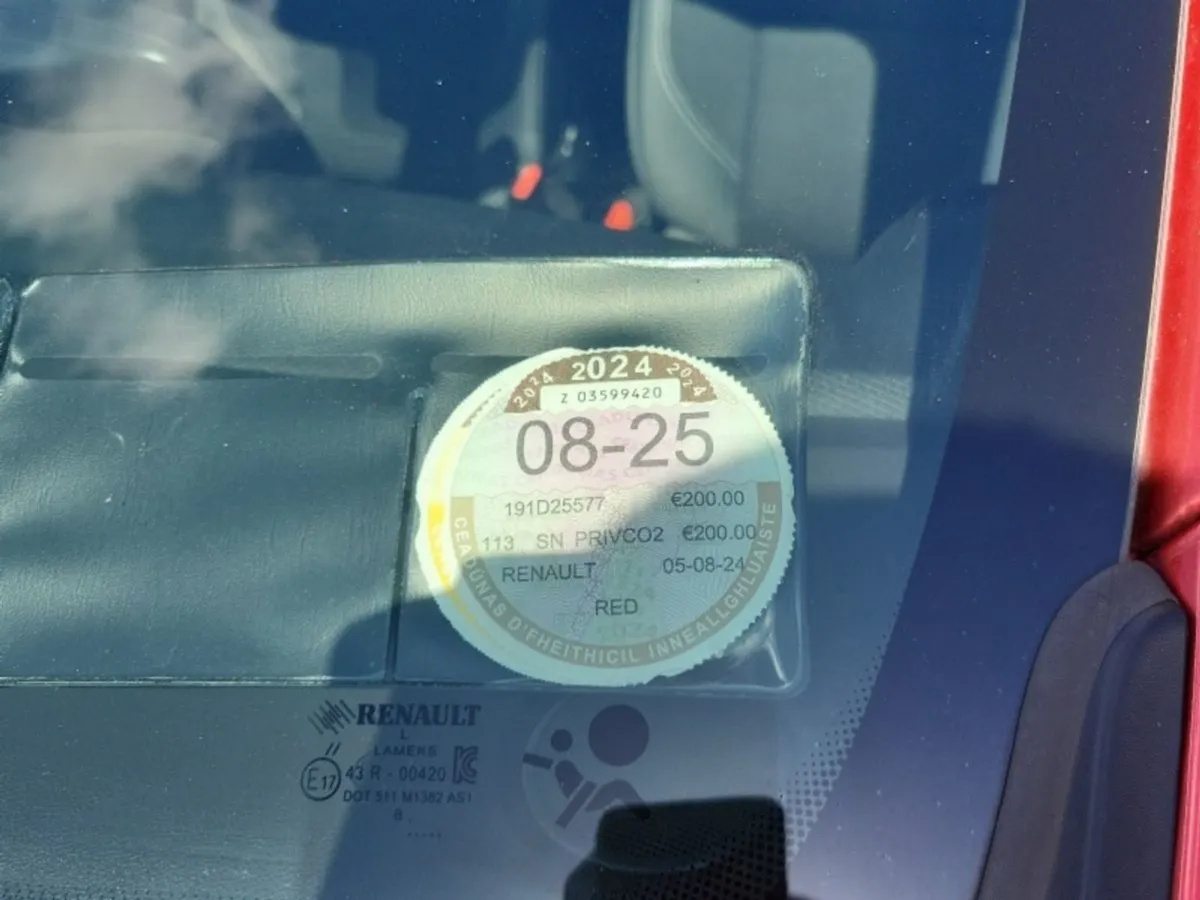 Renault Clio TCE 90 Dynamique NAV - Image 2