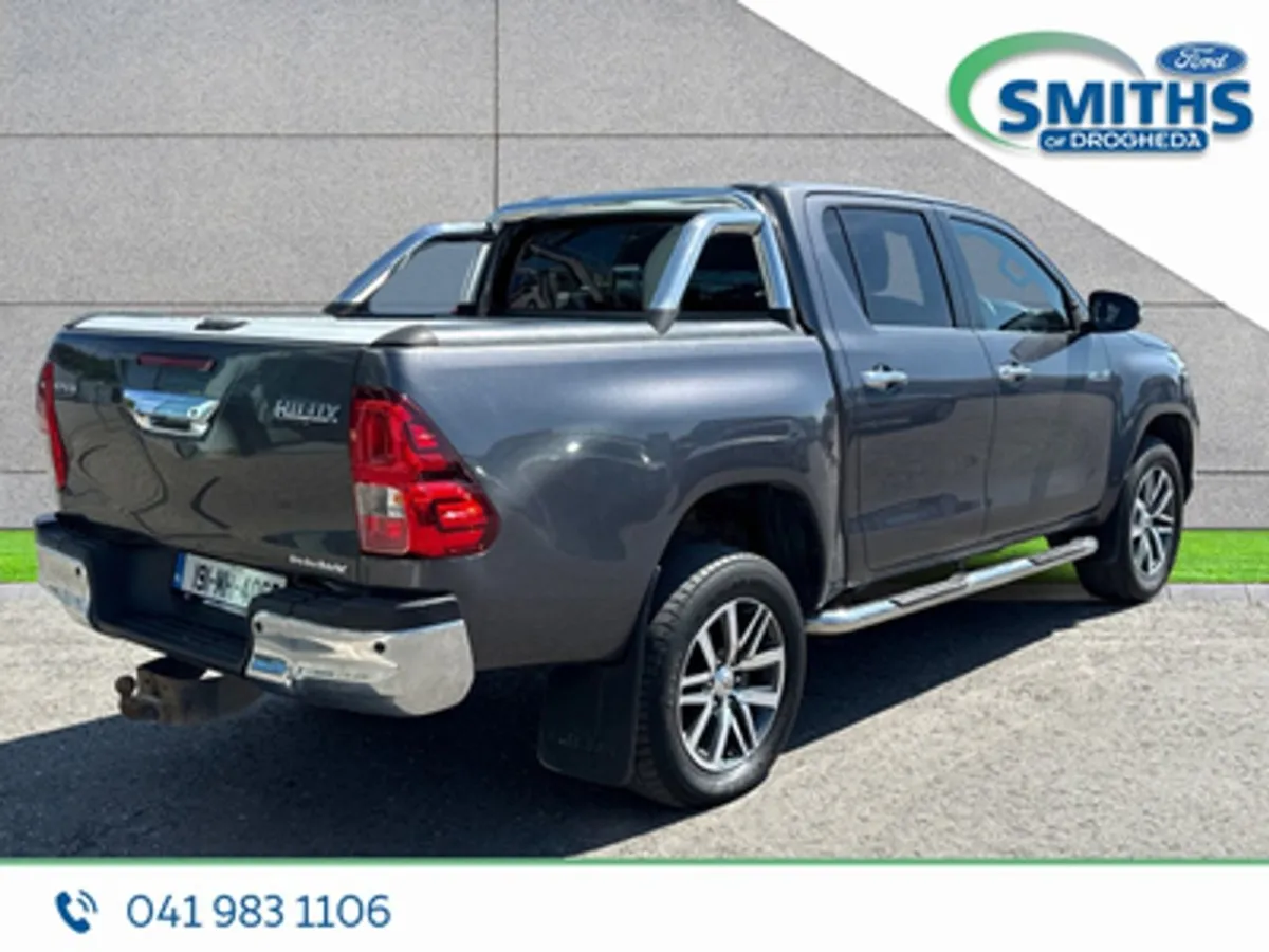 Toyota HiLux Invincible X 2.4td 150PS 4WD - Image 2