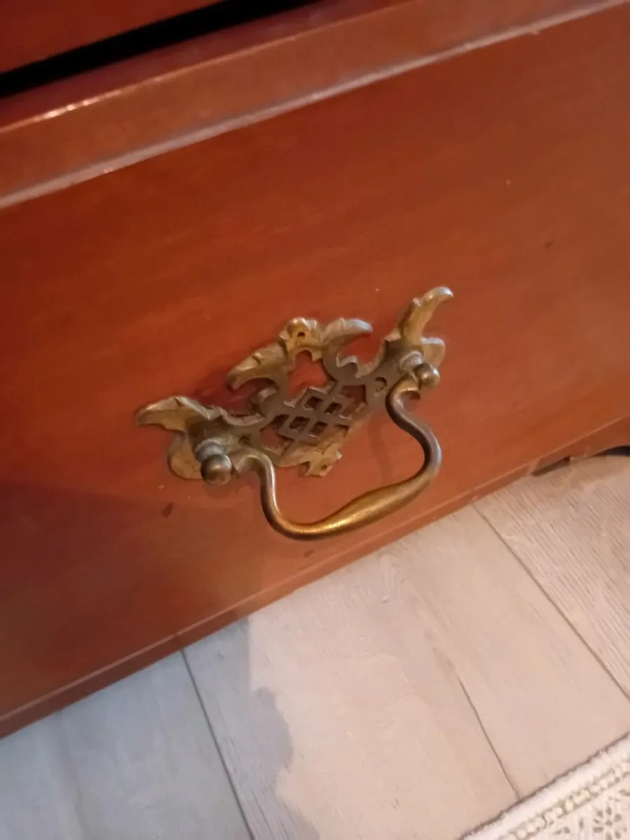 Vintage Wardrobe - Image 3