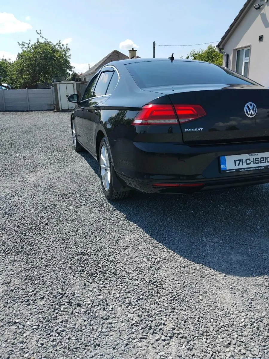 171 Bluemotion Volkswagon Passat - Image 4