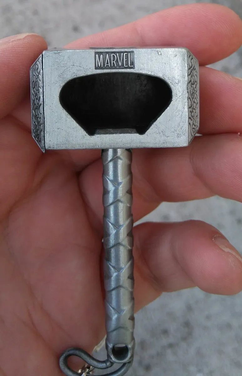 THOR BOTTLE OPENER KEYRING (NEW). - Image 4