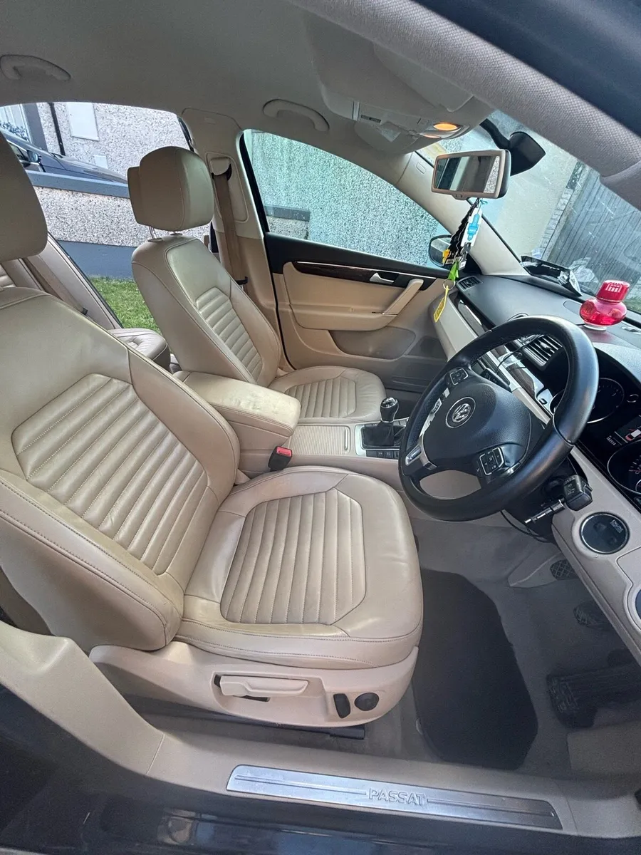 141 Passat bluemotion high spec - Image 3