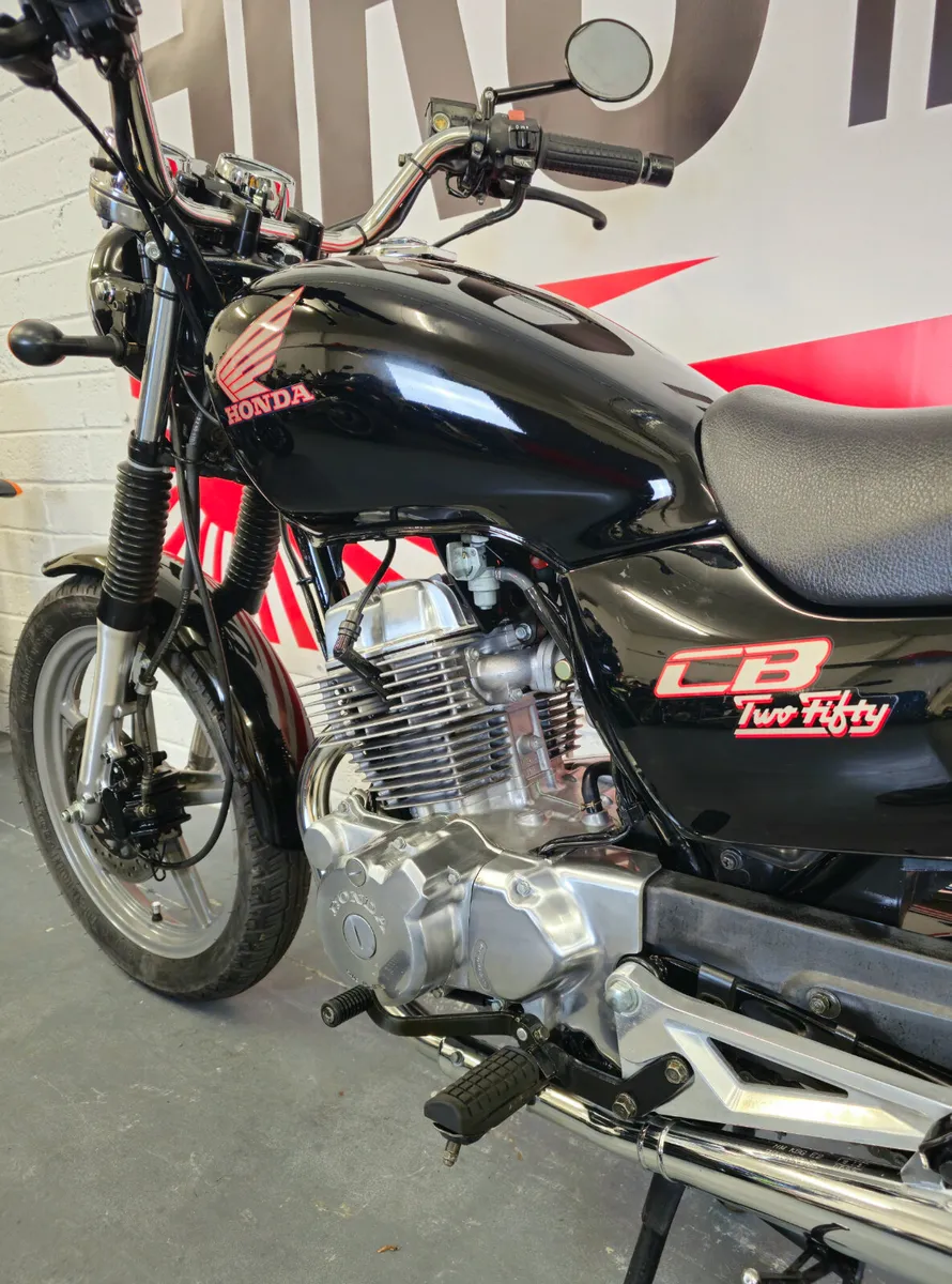 Honda CB 250 " Two Fifty " - Image 3