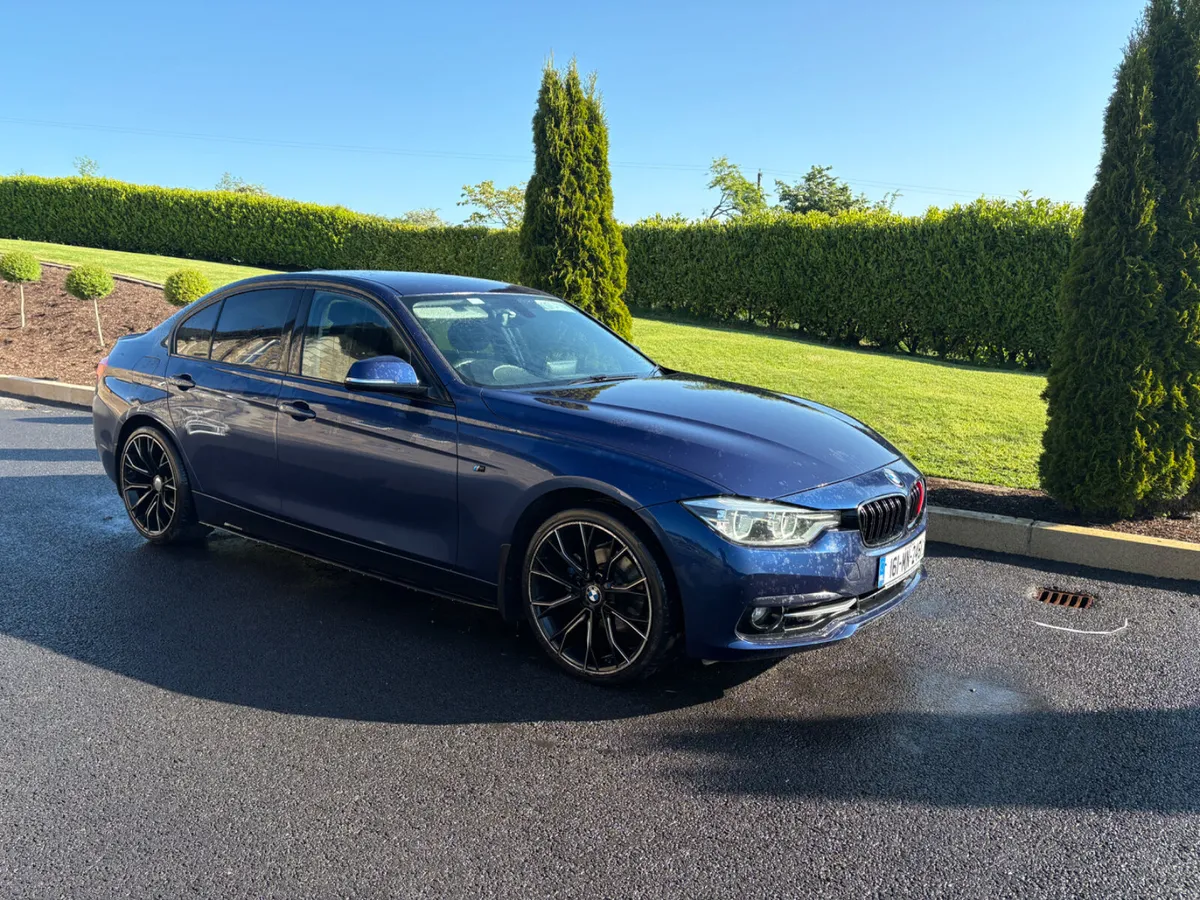 BMW 3-Series 2016 - Image 2