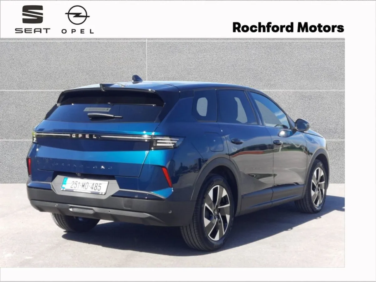 Opel Grandland  demo Sale  GS 1.2 136hp Hybrid - Image 4