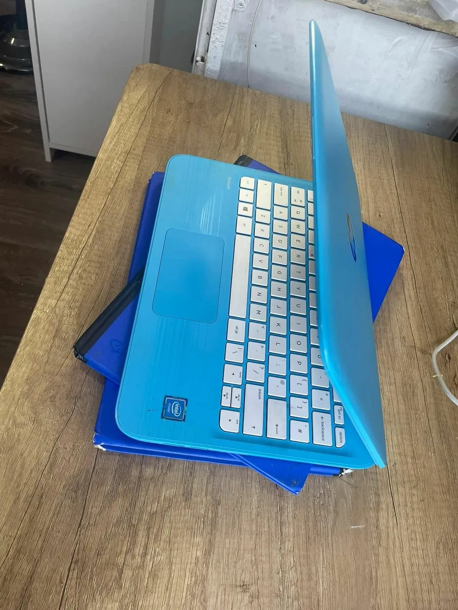 HP Stream 11 - Image 2