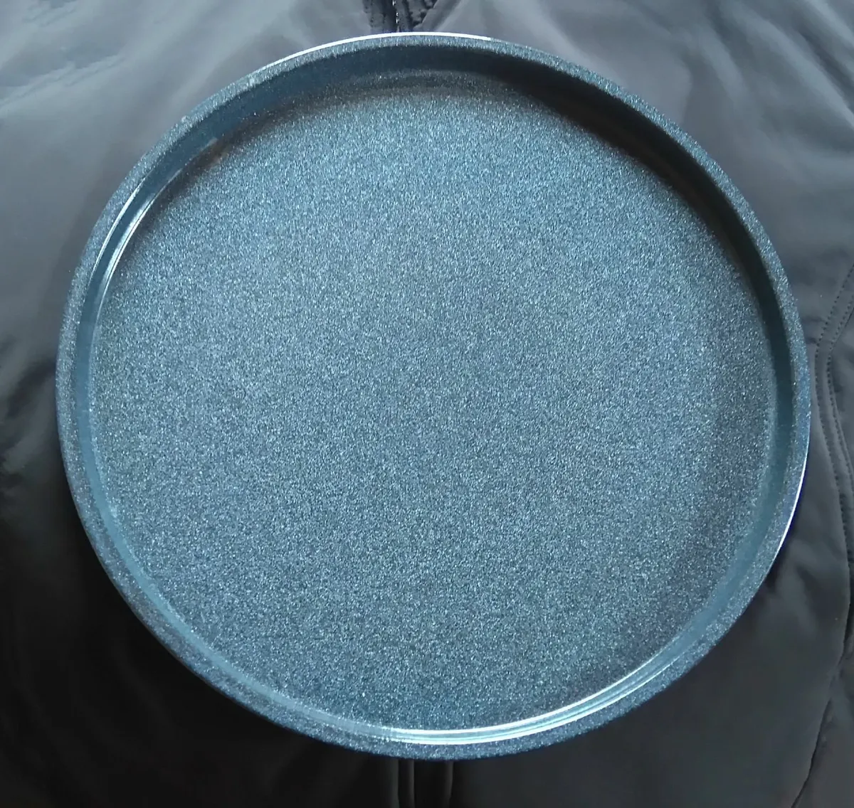 SERVING/MICROWAVE METAL TRAY. - Image 1