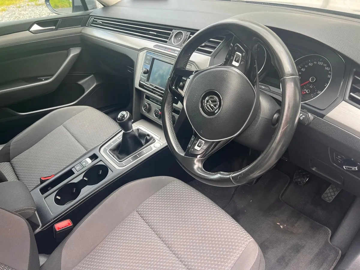Car - Image 2