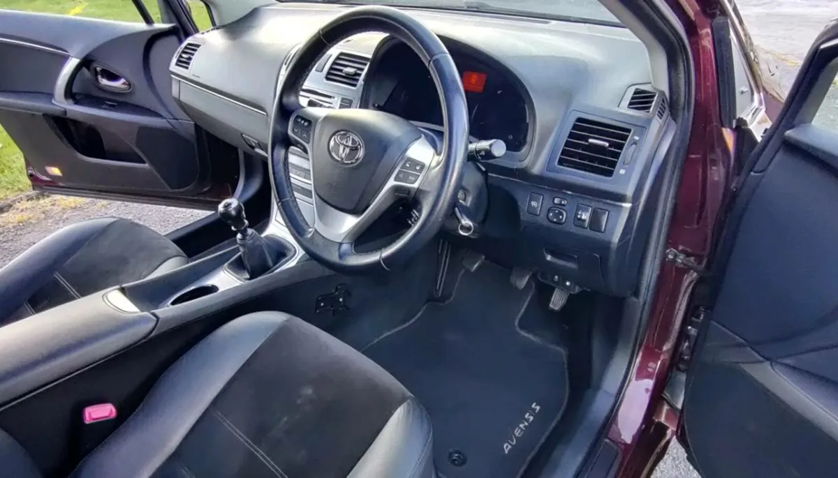 Toyota Avensis - Image 3