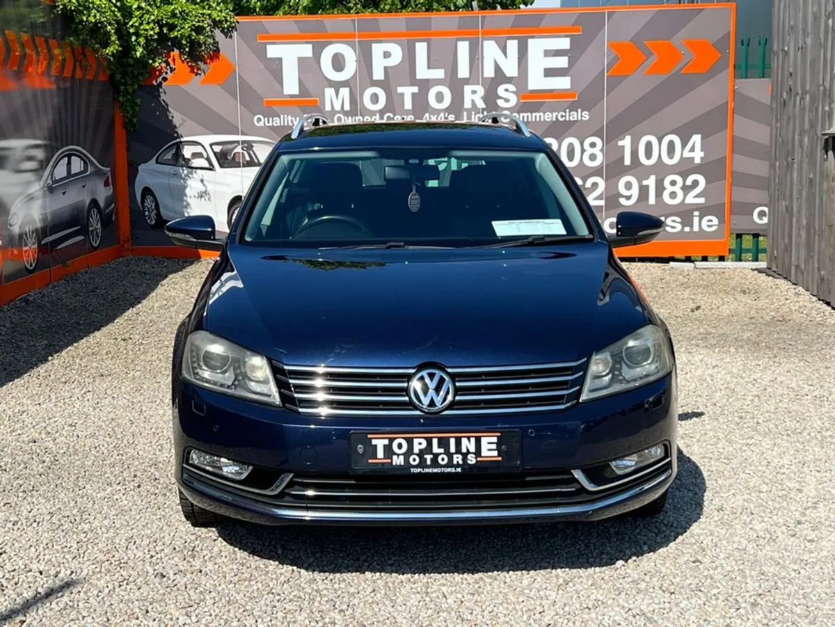 Volkswagen Passat  auto//full Black Leather//low - Image 3