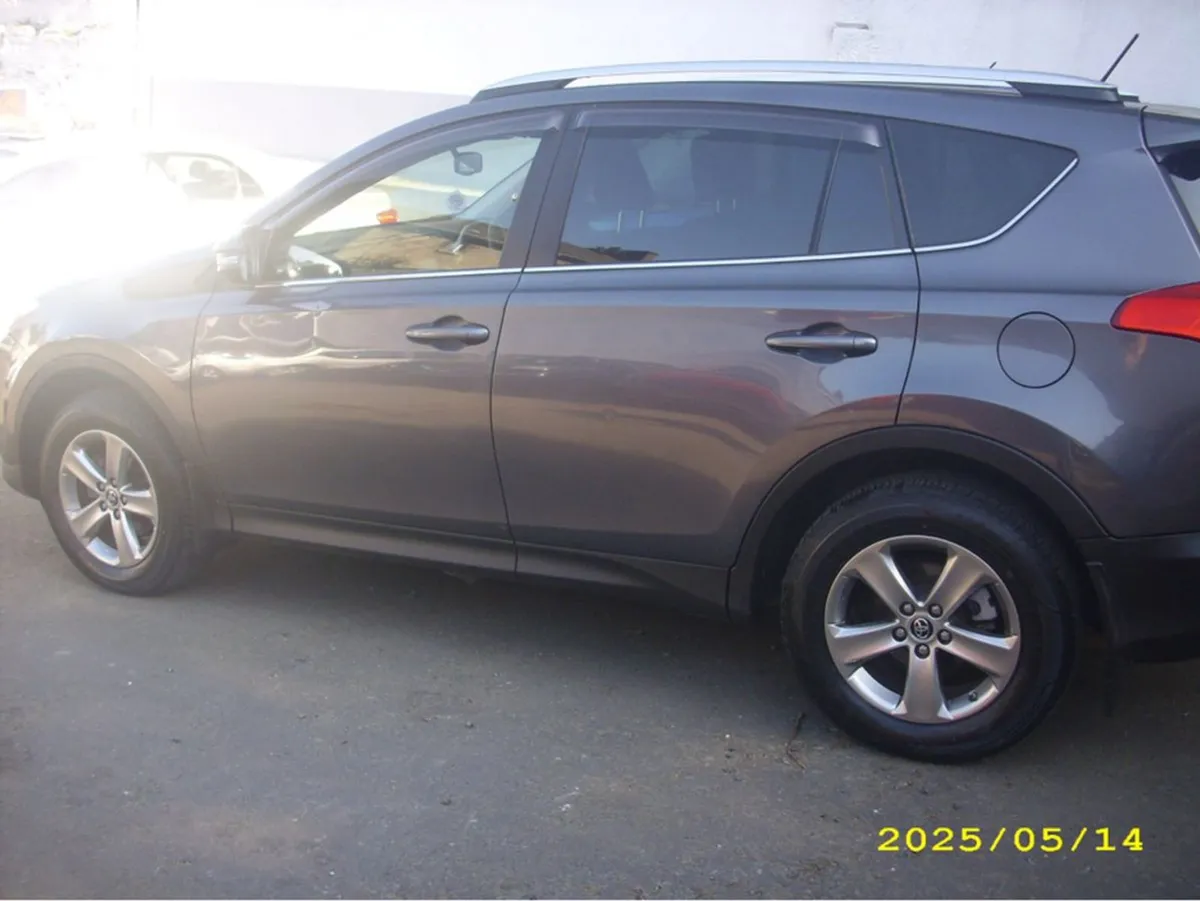 Toyota Rav4 Rav4 2.0 D-4d Luna 4WD 4DR - Image 3