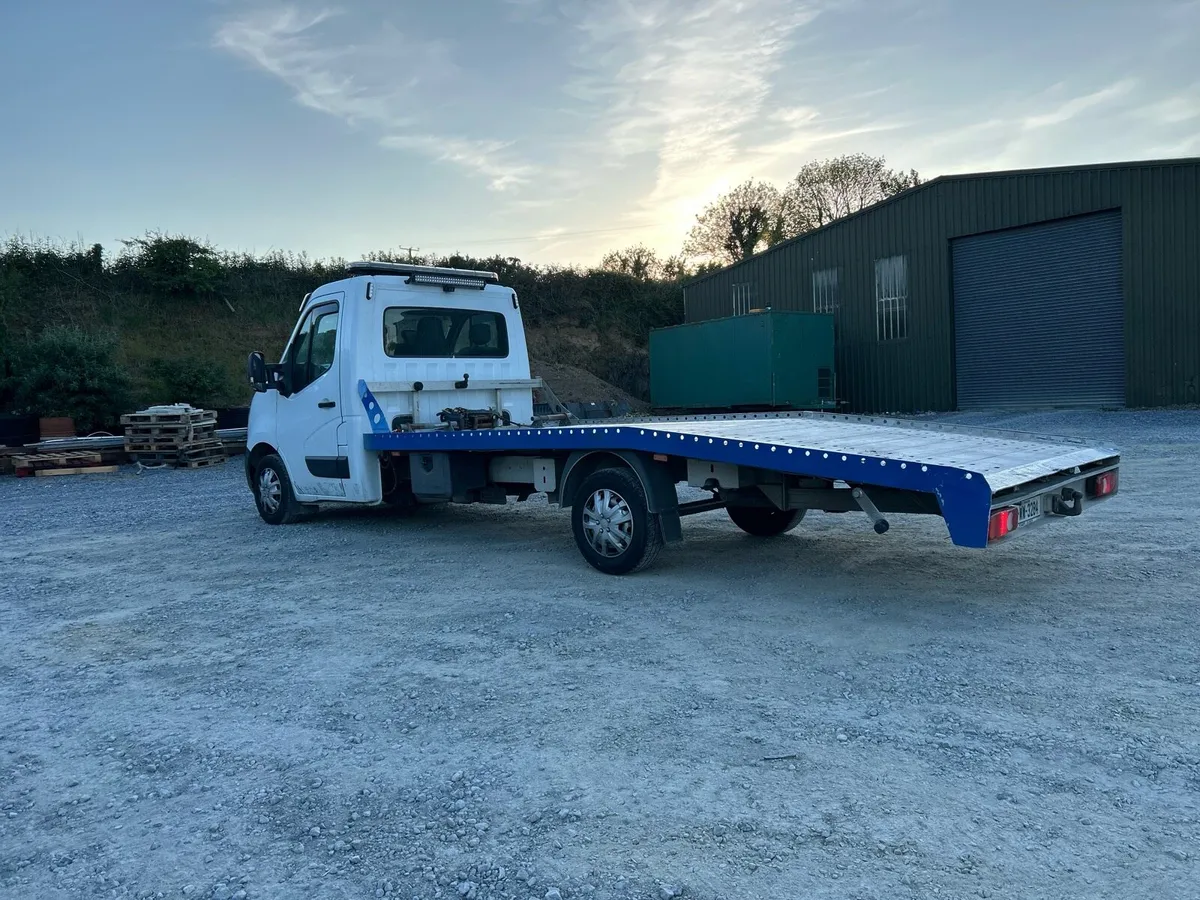 2017 Nissan nv400 Recovery truck - Image 4