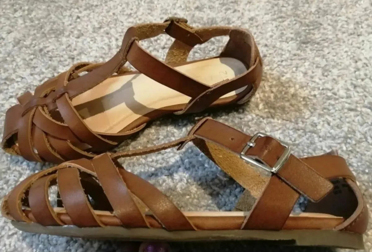 Girls Brown Sandals, Size UK12 - Image 4