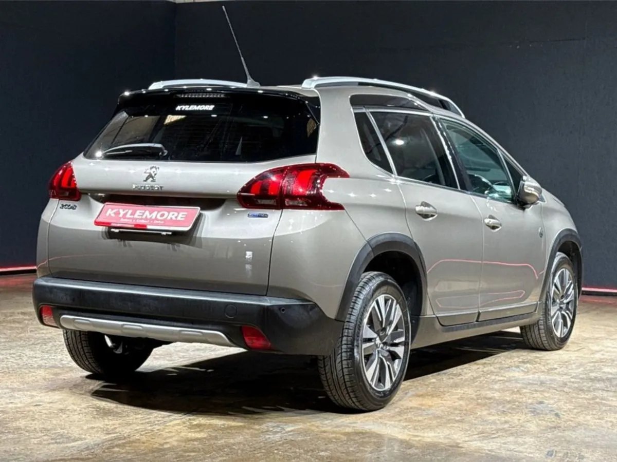 Peugeot 2008 1.2 Automatic - Cross City - Half Le - Image 3