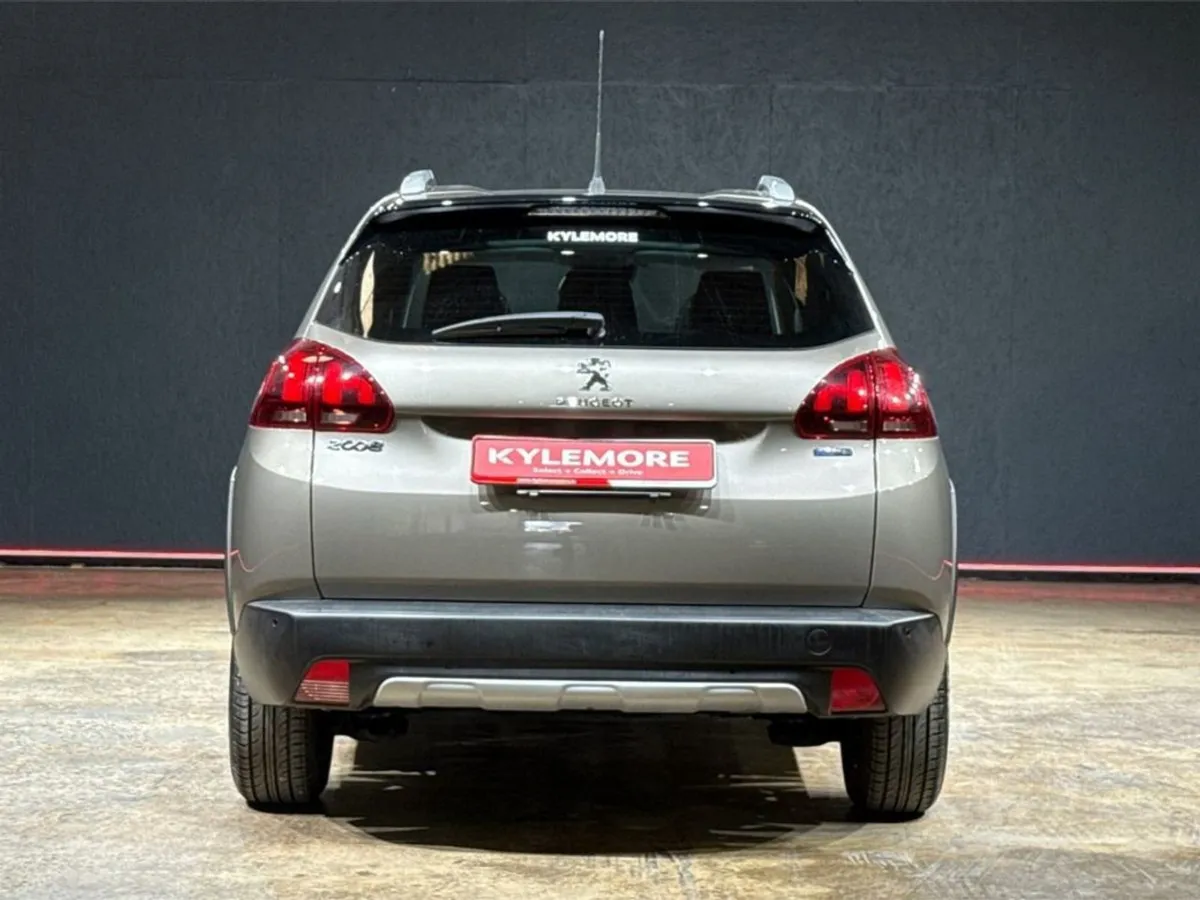 Peugeot 2008 1.2 Automatic - Cross City - Half Le - Image 4