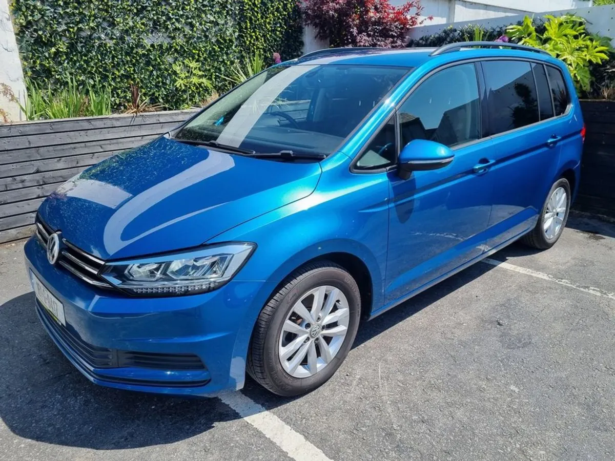 Volkswagen Touran 1.4 TSI Auto 7 Seater / Comfort - Image 2