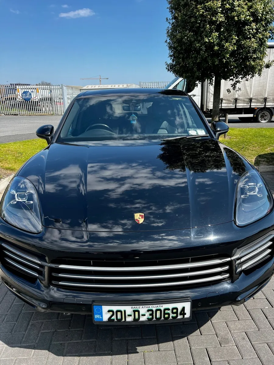 Porsche Cayenne 2020 Hybrid - Image 1