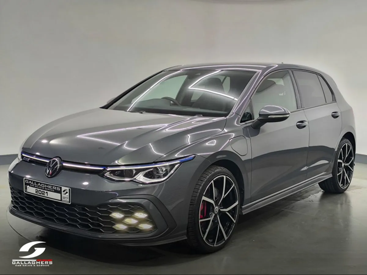 Volkswagen Golf (212) GTE 1.4 TSI 245BHP Auto - Image 2