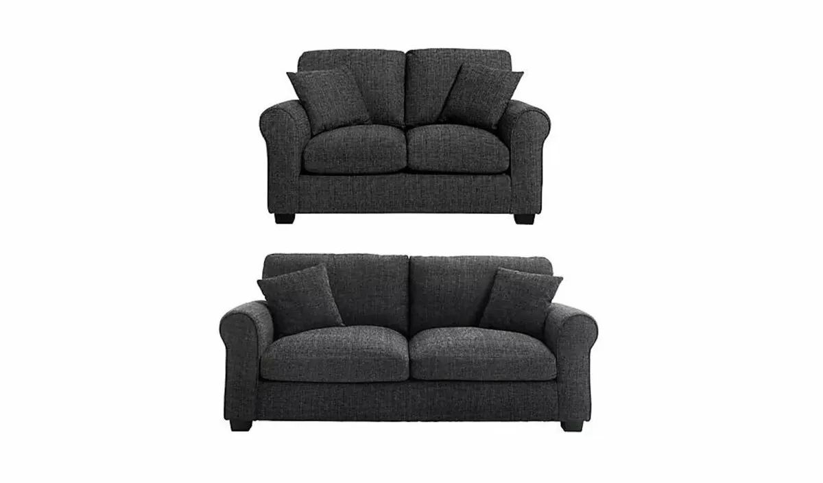 Brand new Hudson 3 plus 2 sofas reduced