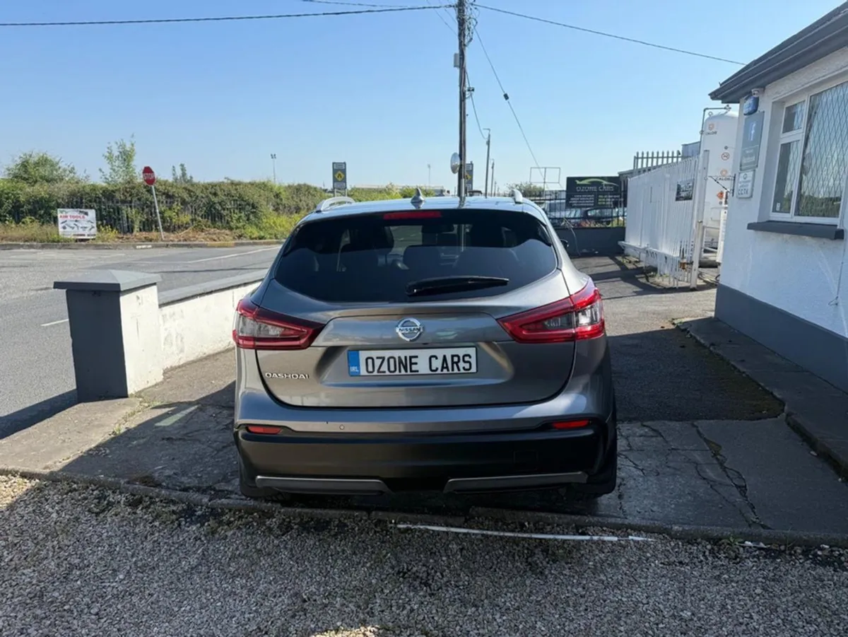 Nissan QASHQAI Tekna DCI - Image 2