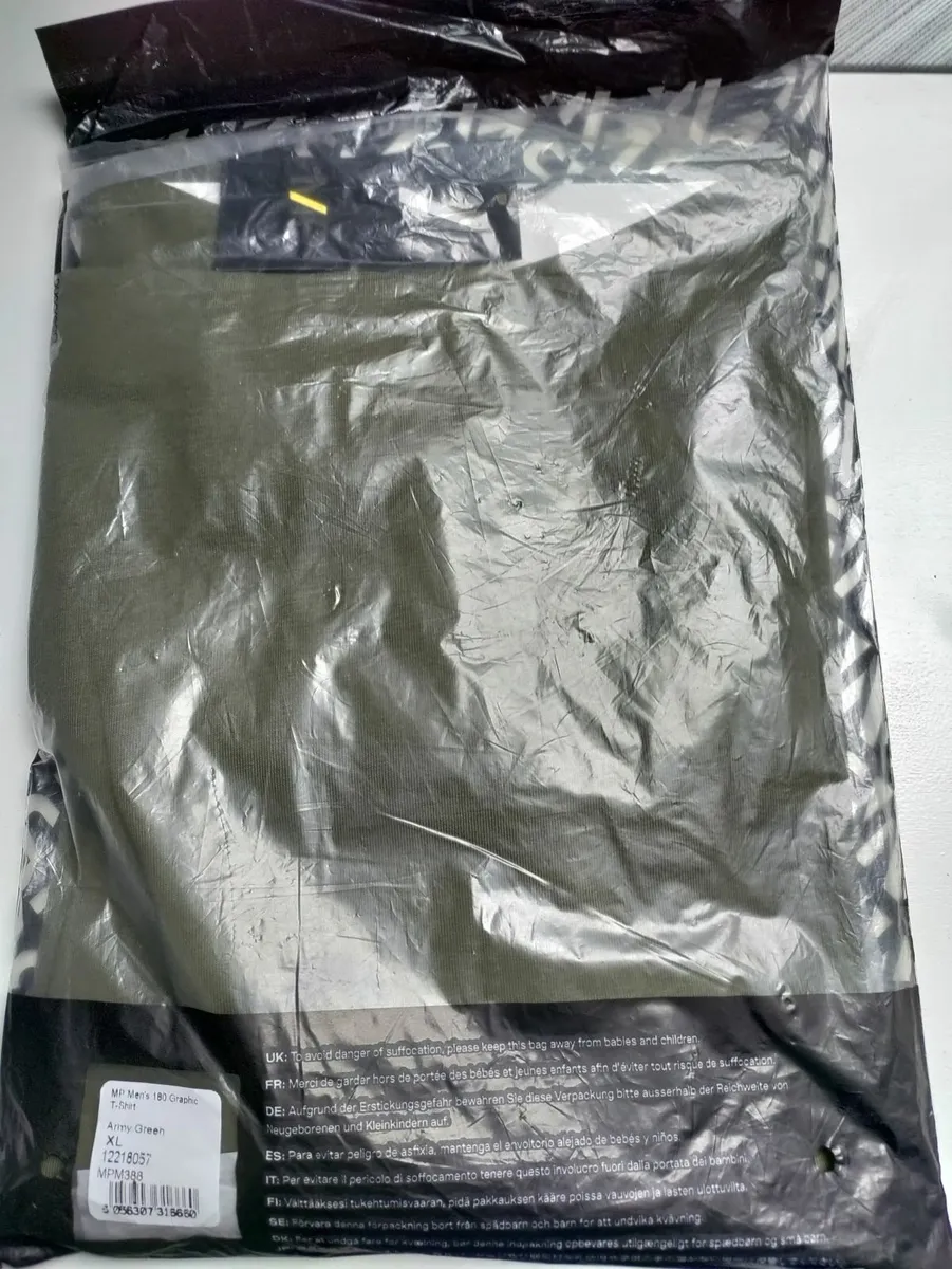 MyProtein Graphic T-shirt XL New - Image 3