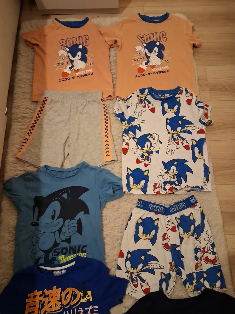 Clothes bundle 7-8 years. - Image 2