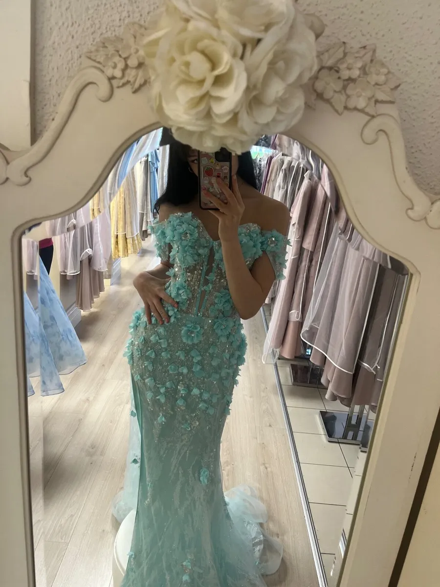 Debs dress - Image 4