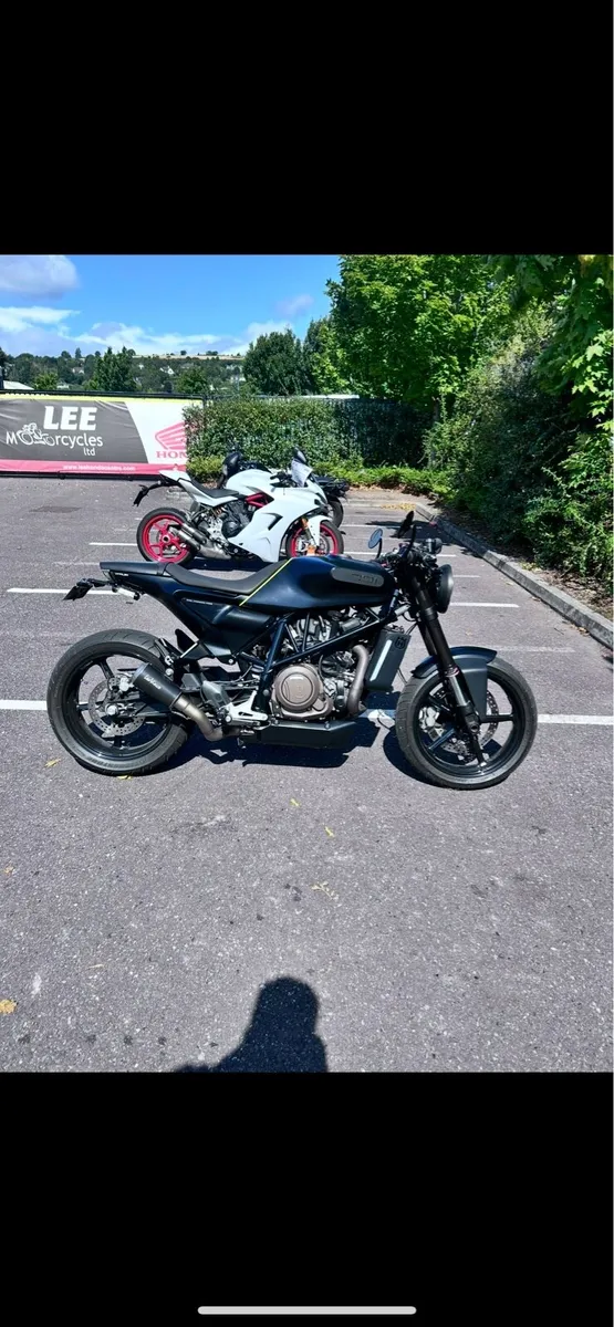 Husqvarna Vitplien 701 - Image 2