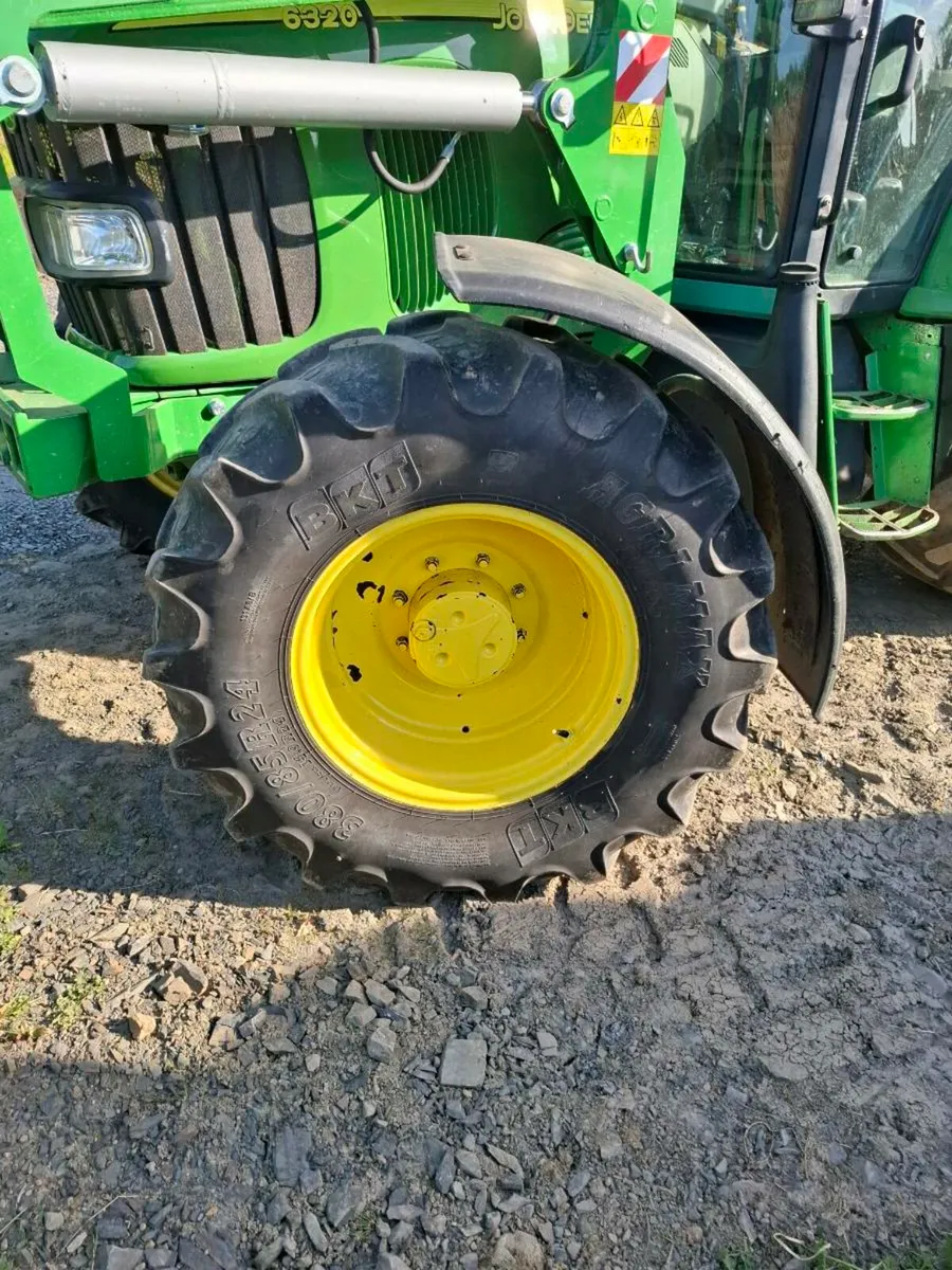 Johndeere rims and tyres - Image 3