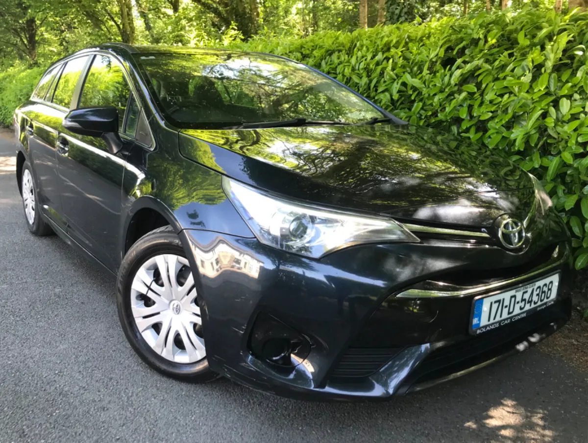 Toyota Avensis Estate 1.6 D-4D Aura Tourer - Image 1