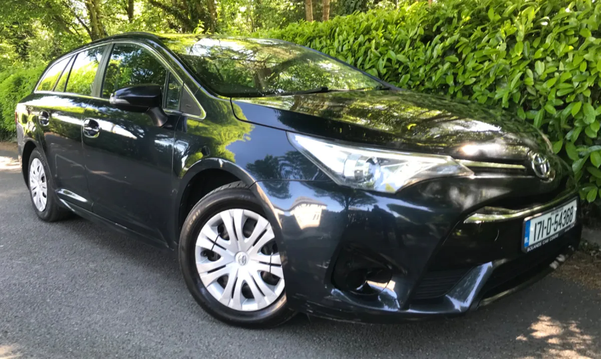 Toyota Avensis Estate 1.6 D-4D Aura Tourer - Image 2