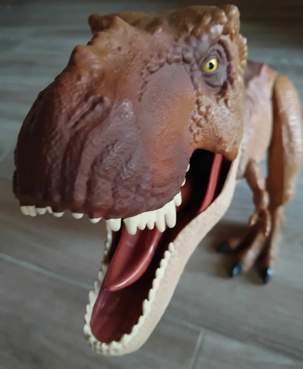 Mattel Jurassic World Colossal T-Rex Dinosaur - Image 1