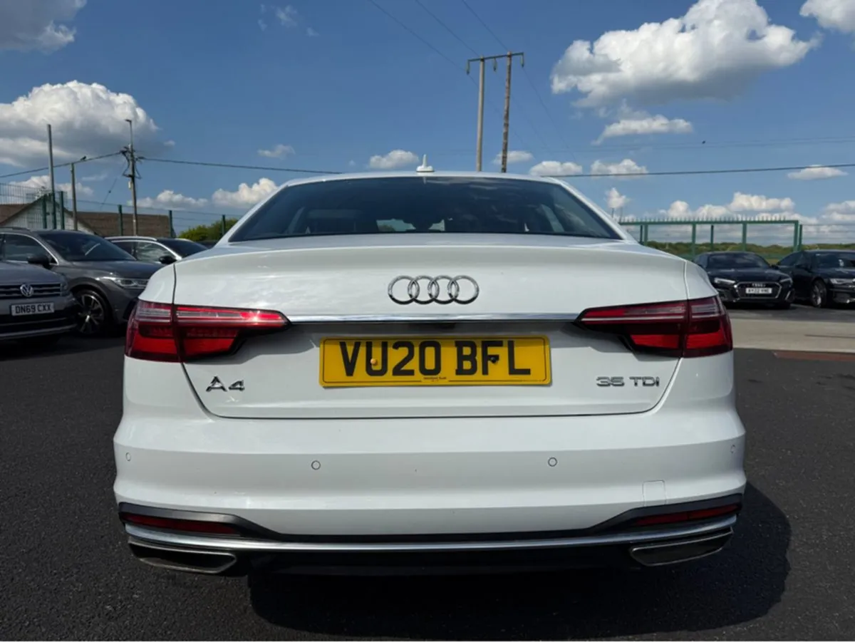 Audi A4 Sport 35 TDI S-A - Image 2
