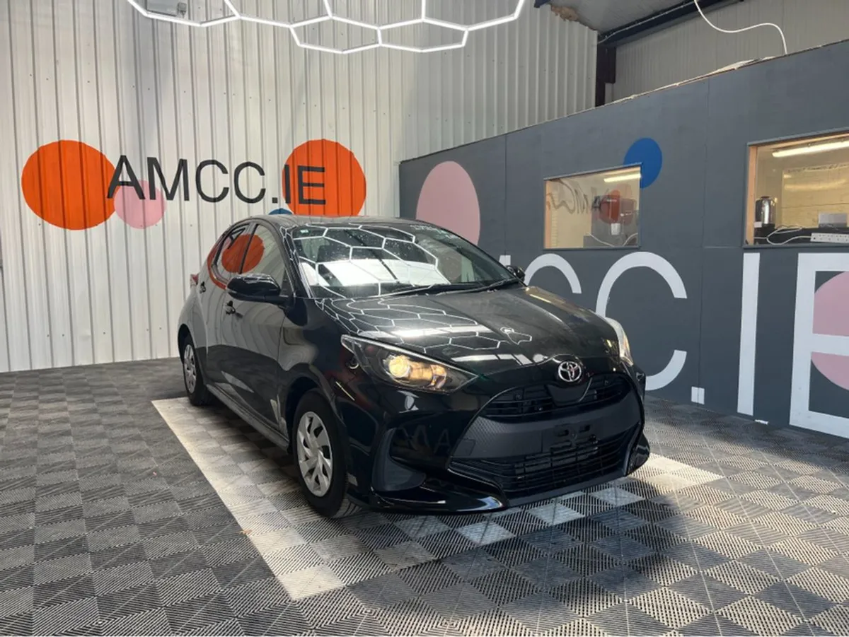 Toyota Yaris 1.0 Petrol / 53k KMs / Reverse Camer - Image 2