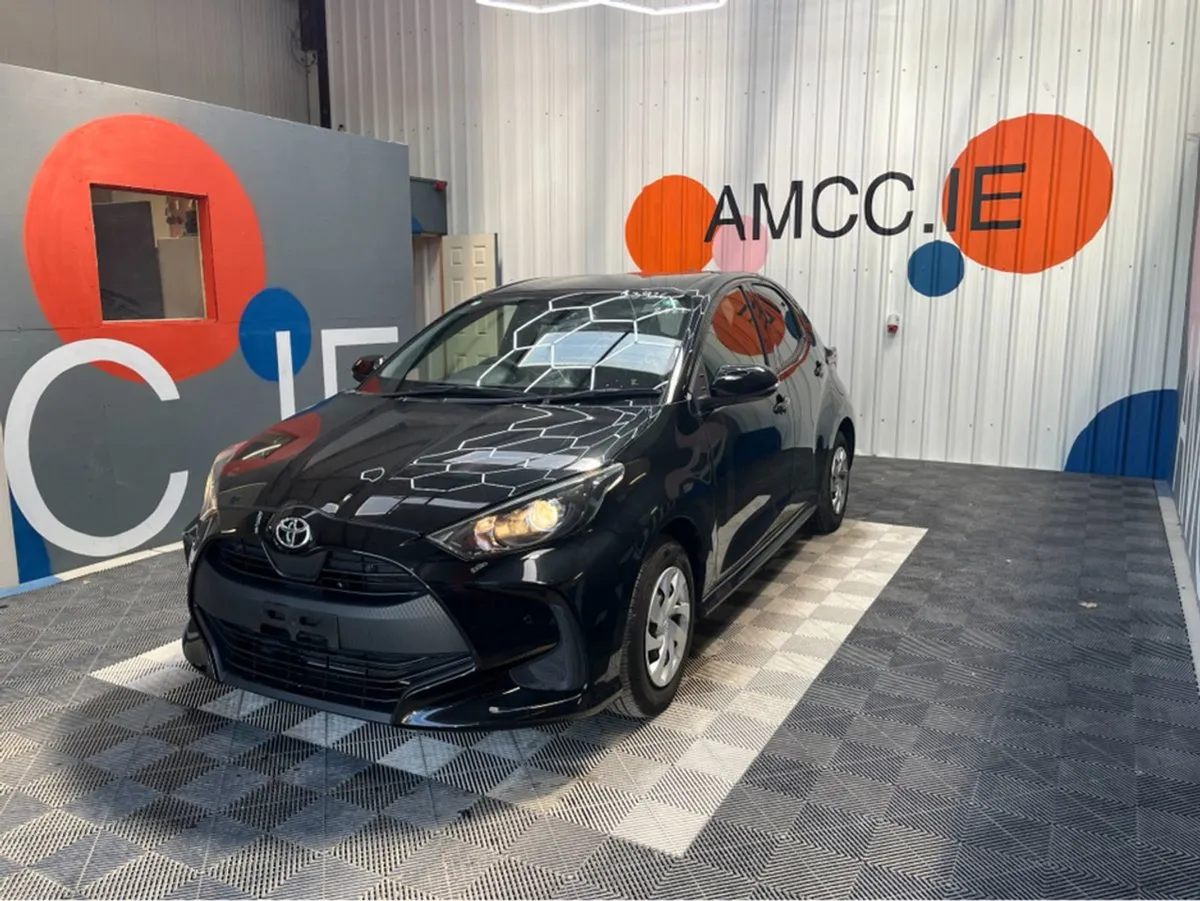 Toyota Yaris 1.0 Petrol / 53k KMs / Reverse Camer - Image 3