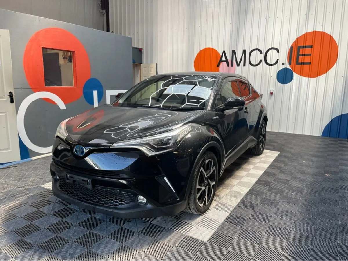 Toyota C-HR 1.8 Hybid / 95 k KMs / Reverse Camera - Image 3