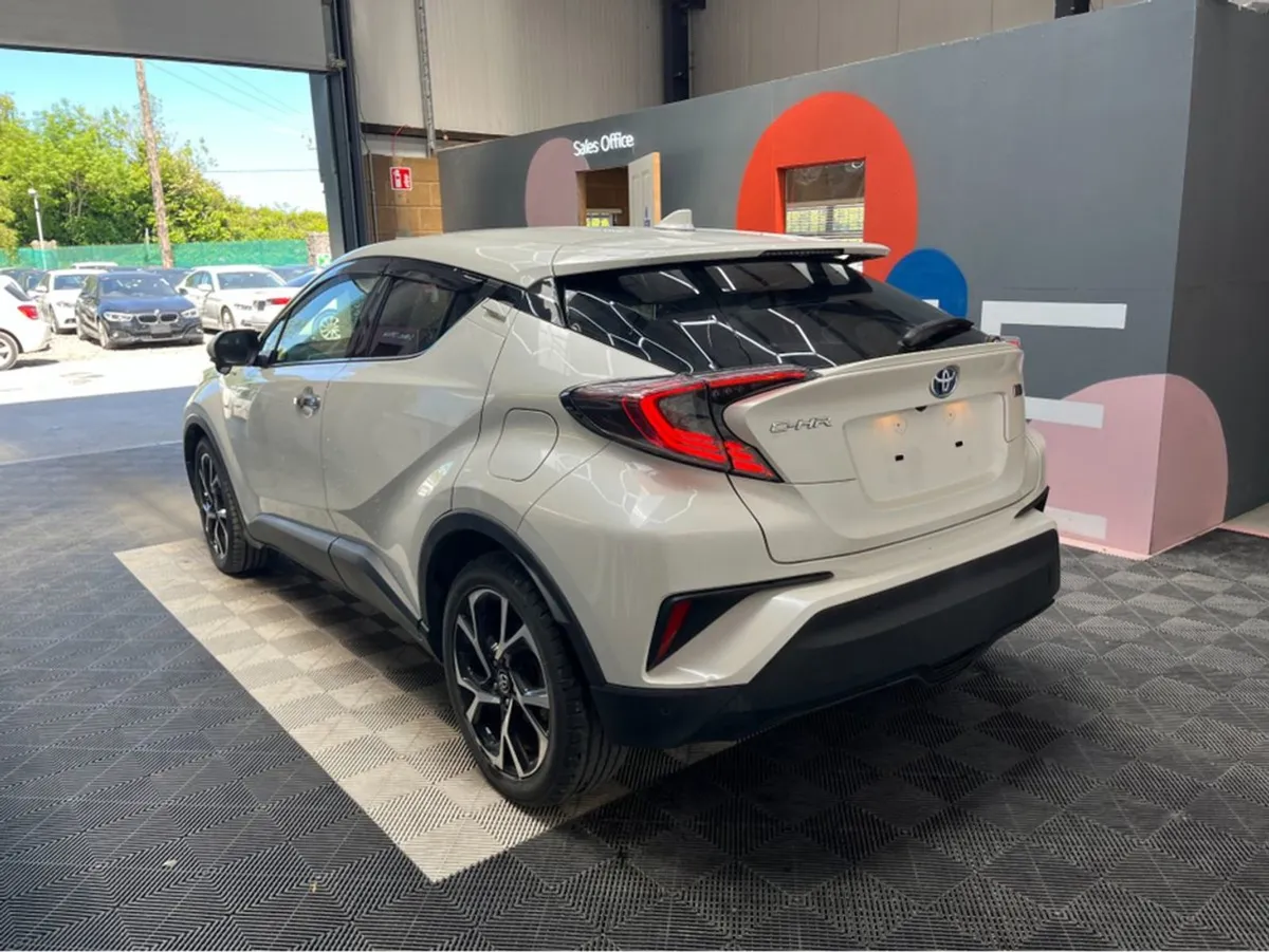 Toyota C-HR G LED / 87k KMs / Reverse Camera Adap - Image 4