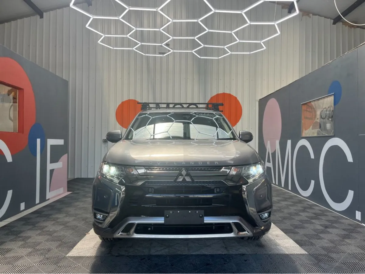 Mitsubishi Outlander 2.4 Hyrbid / 83k KMs / Heate - Image 2