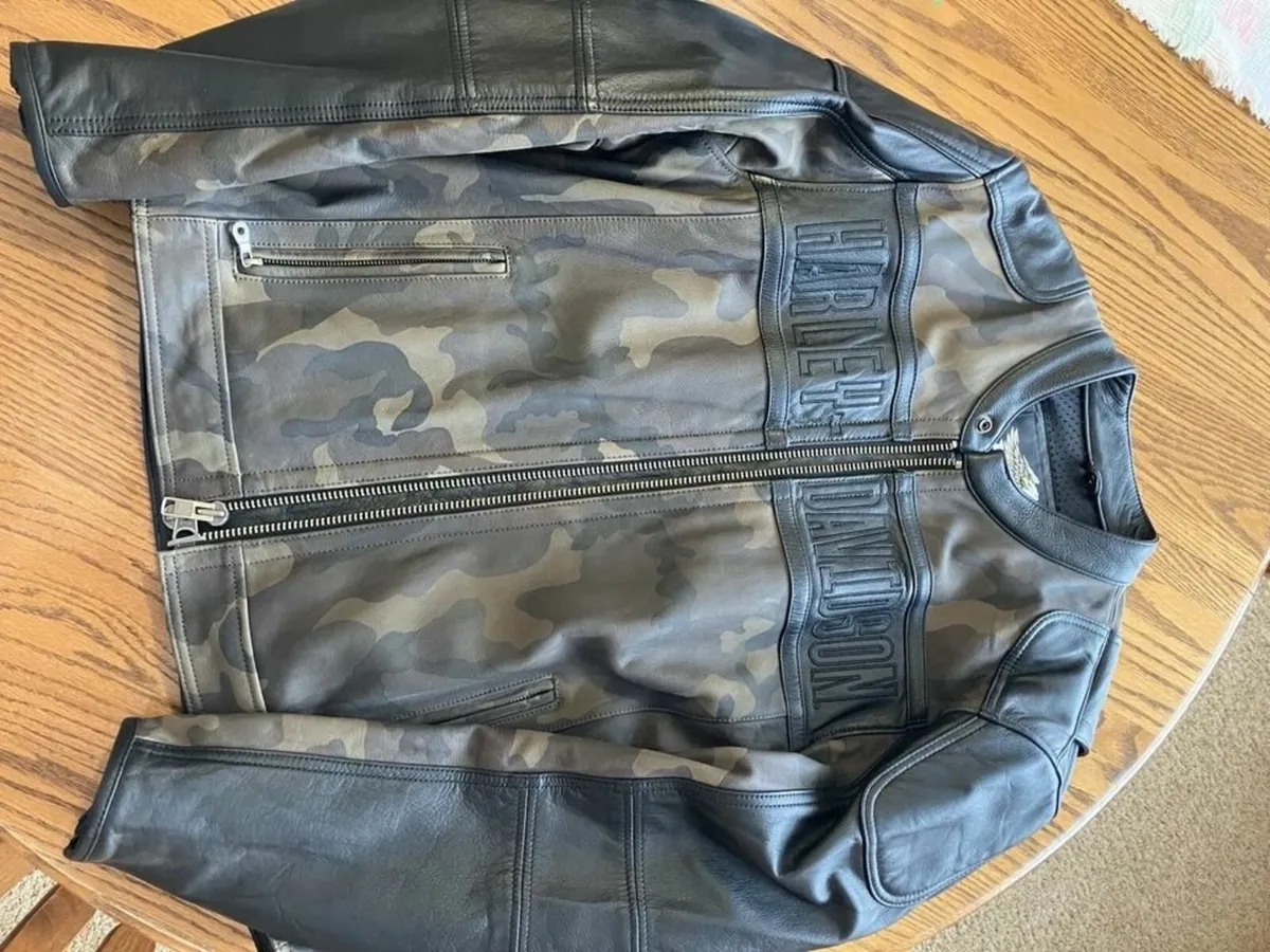 mens leather jacket large Harley davidson. Camoufl - Image 1