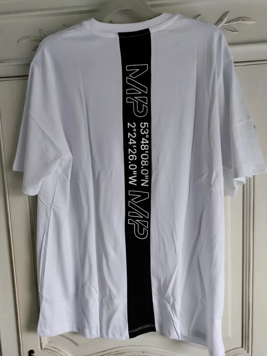 MyProtein Banner Stripe Graphic L New - Image 1