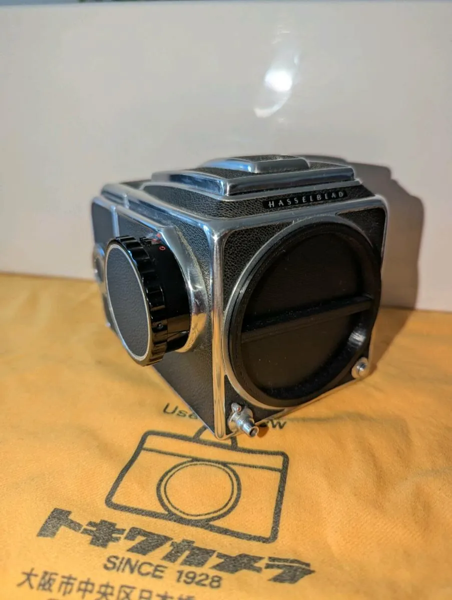 RENTAL: Hasselblad 500cm - Image 2