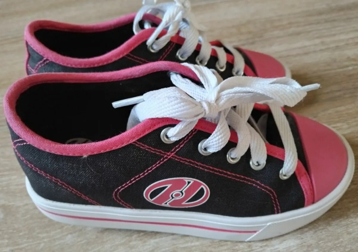 Heely Skate Shoes, Size C13 - Image 4